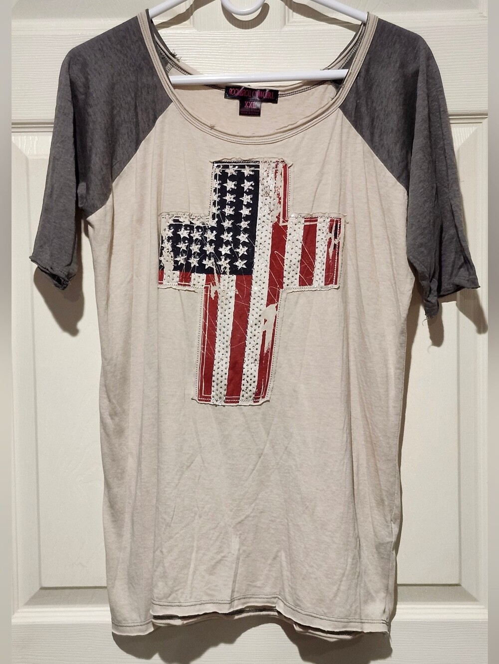 Rock & Roll Cowgirl Tee with American Flag Cross - Cream & Gray Size XXL